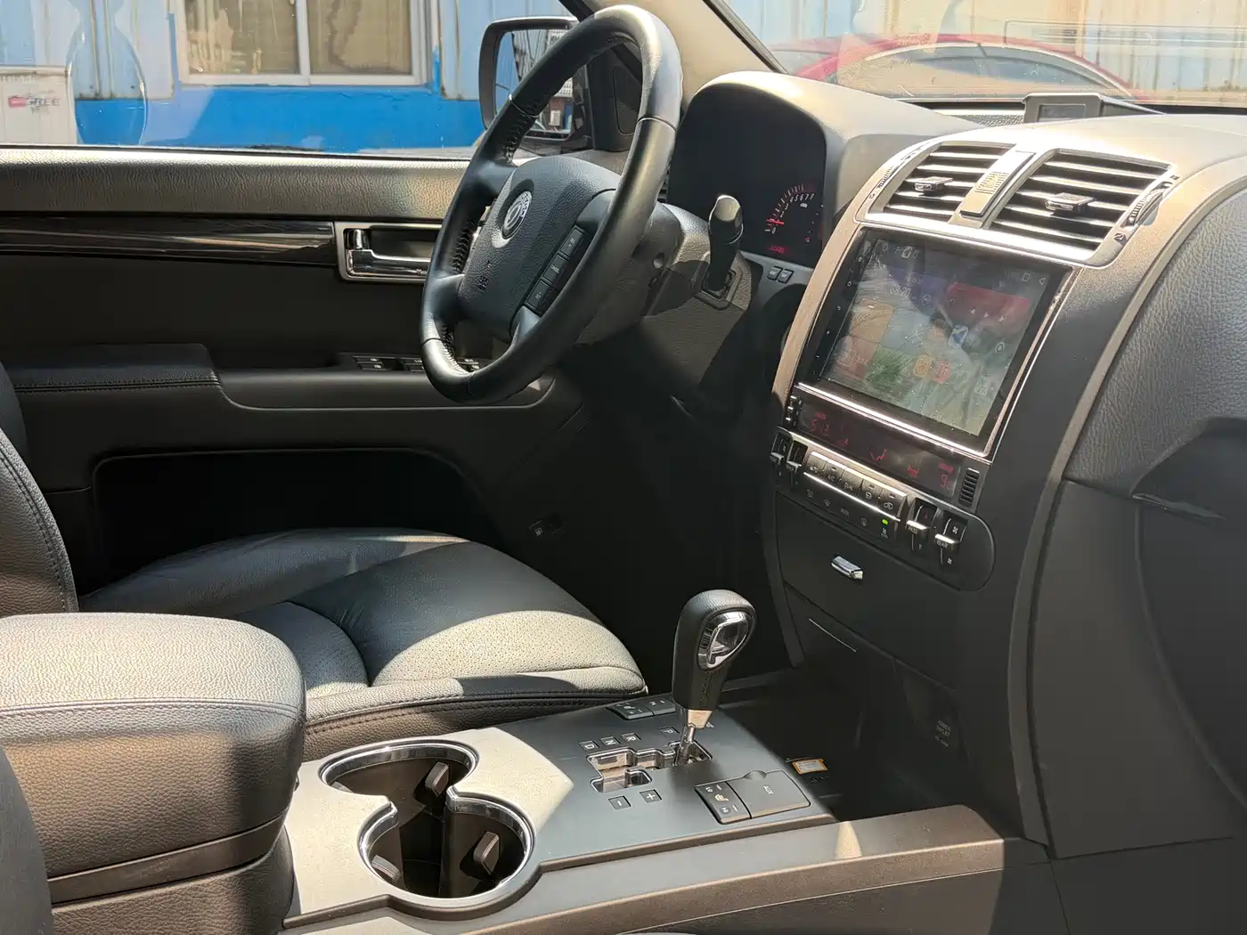 Kia Borego 2015 3.8L Luxury Edition China IV фото 7