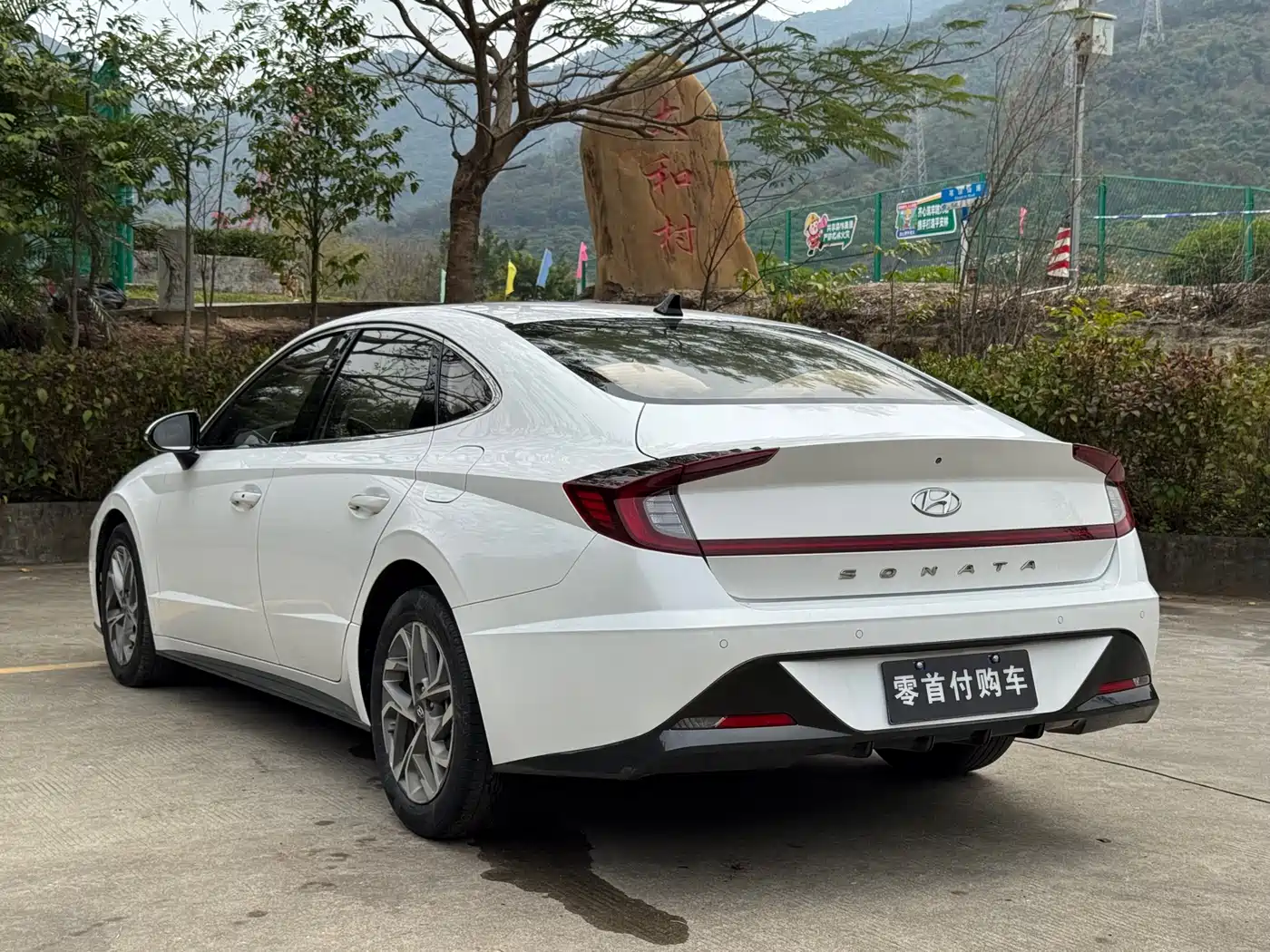 Hyundai Sonata 2020 270TGDi DCT GL Leading Edition фото 16