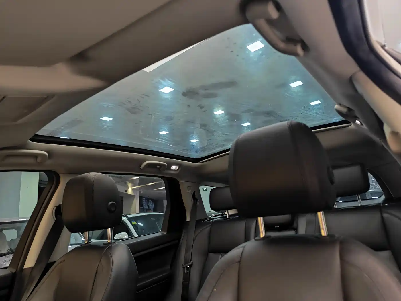 Land Rover Discovery Sport 2019 240PS SE Edition China V фото 12