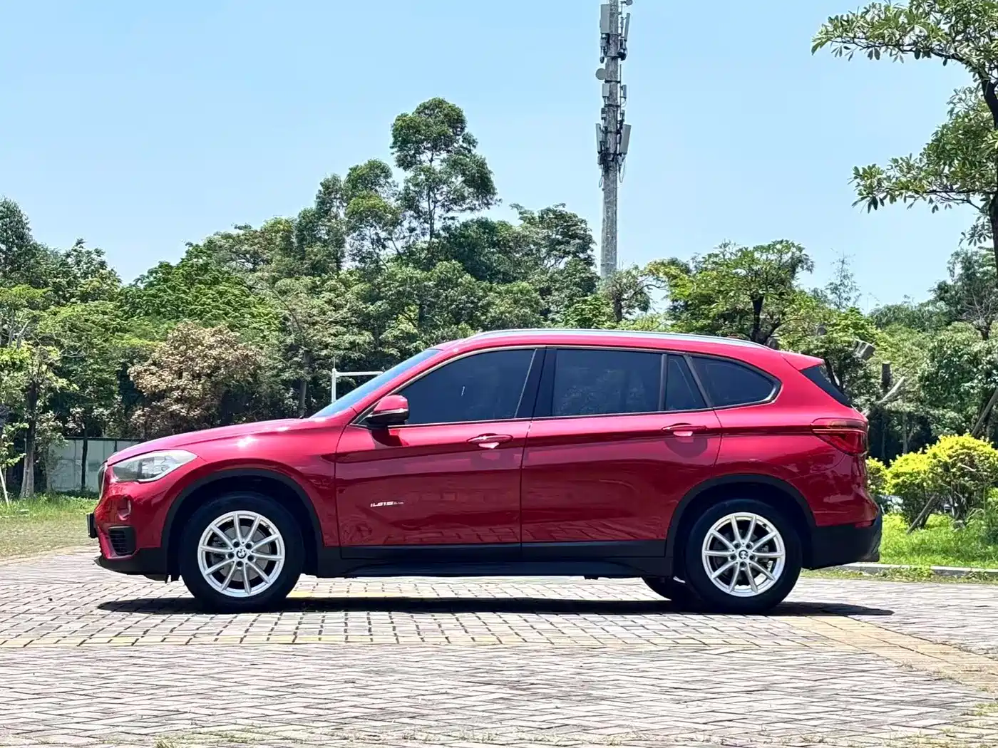 Фото 4 - BMW X1