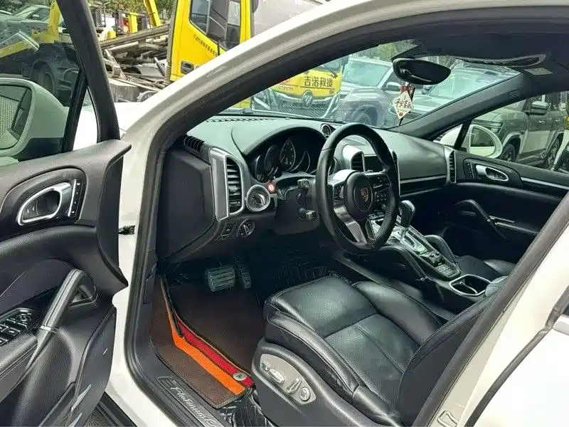 Porsche Cayenne 2016 Cayenne 3.0T фото 4