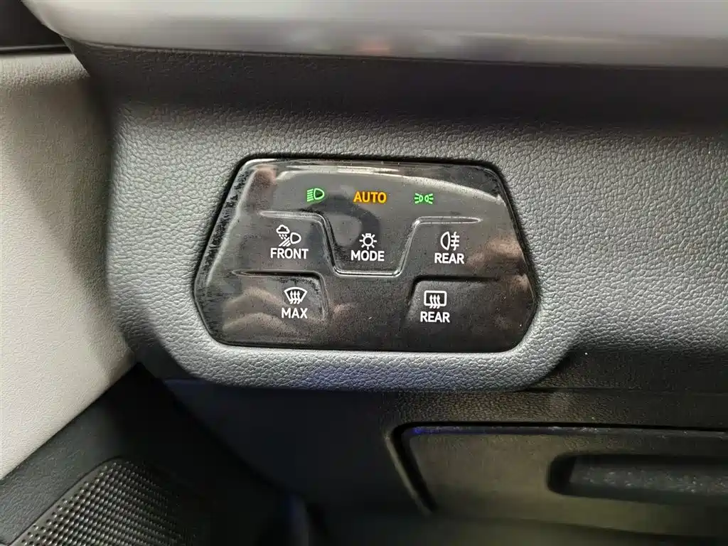 Volkswagen Talagon 2024 330TSI Luxury Cruise Shared Edition фото 21