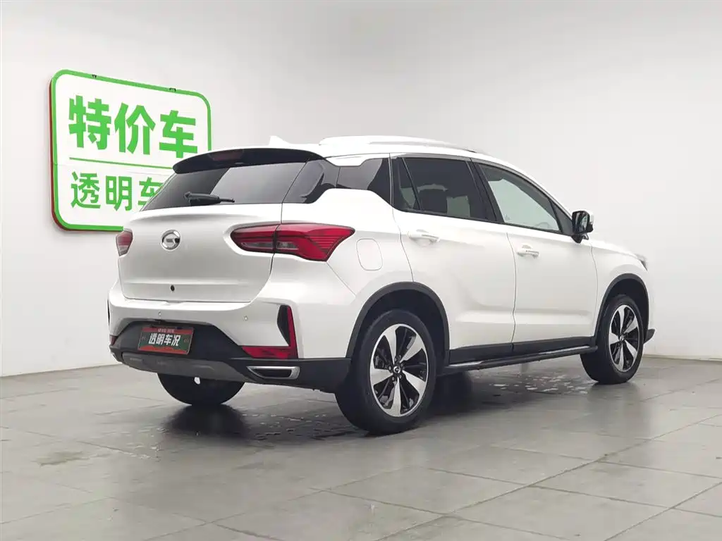GAC Trumpchi Trumpchi GS4 2018 235T Automatic 2WD Luxury Smart Connect Million Commemorative Edition фото 2