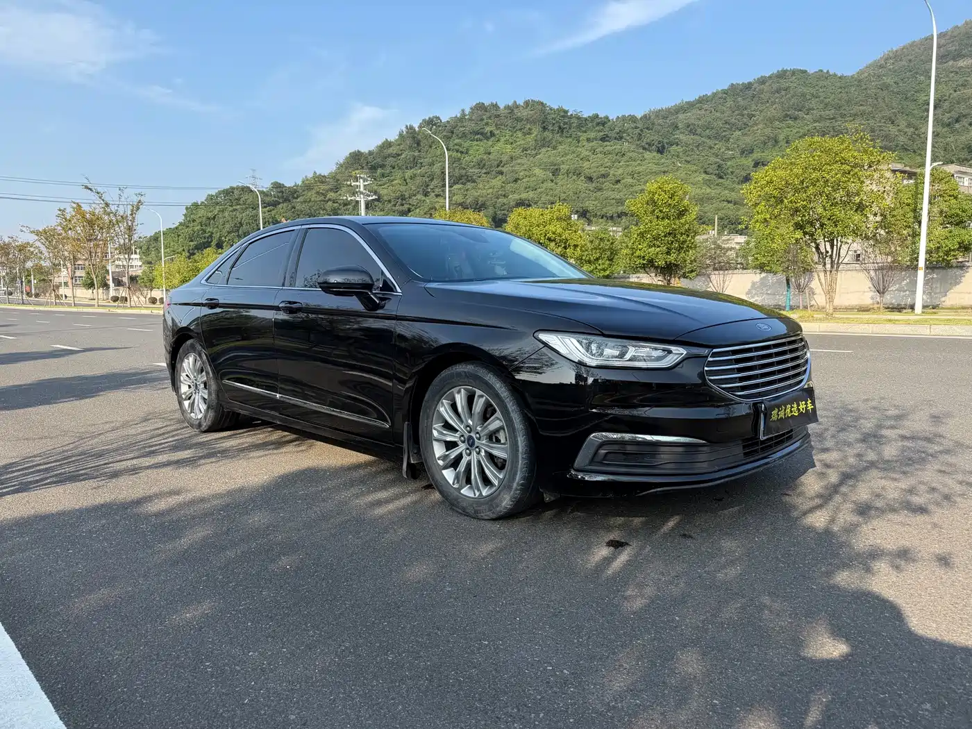 2021 Ford Taurus
