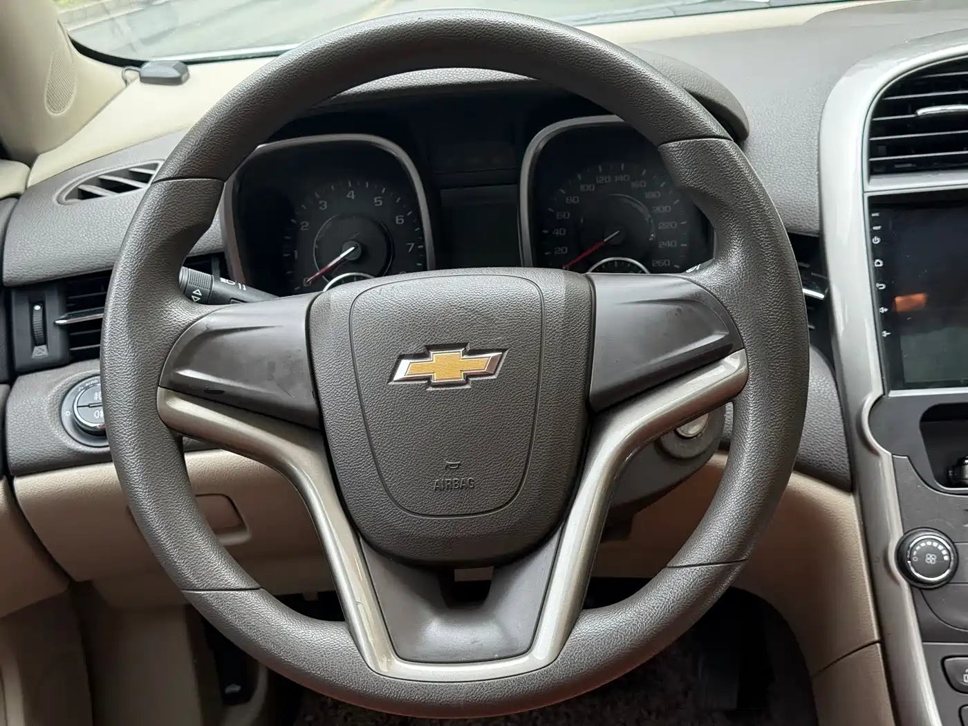 Chevrolet Malibu 2012 2.0L Automatic Comfort Edition фото 10