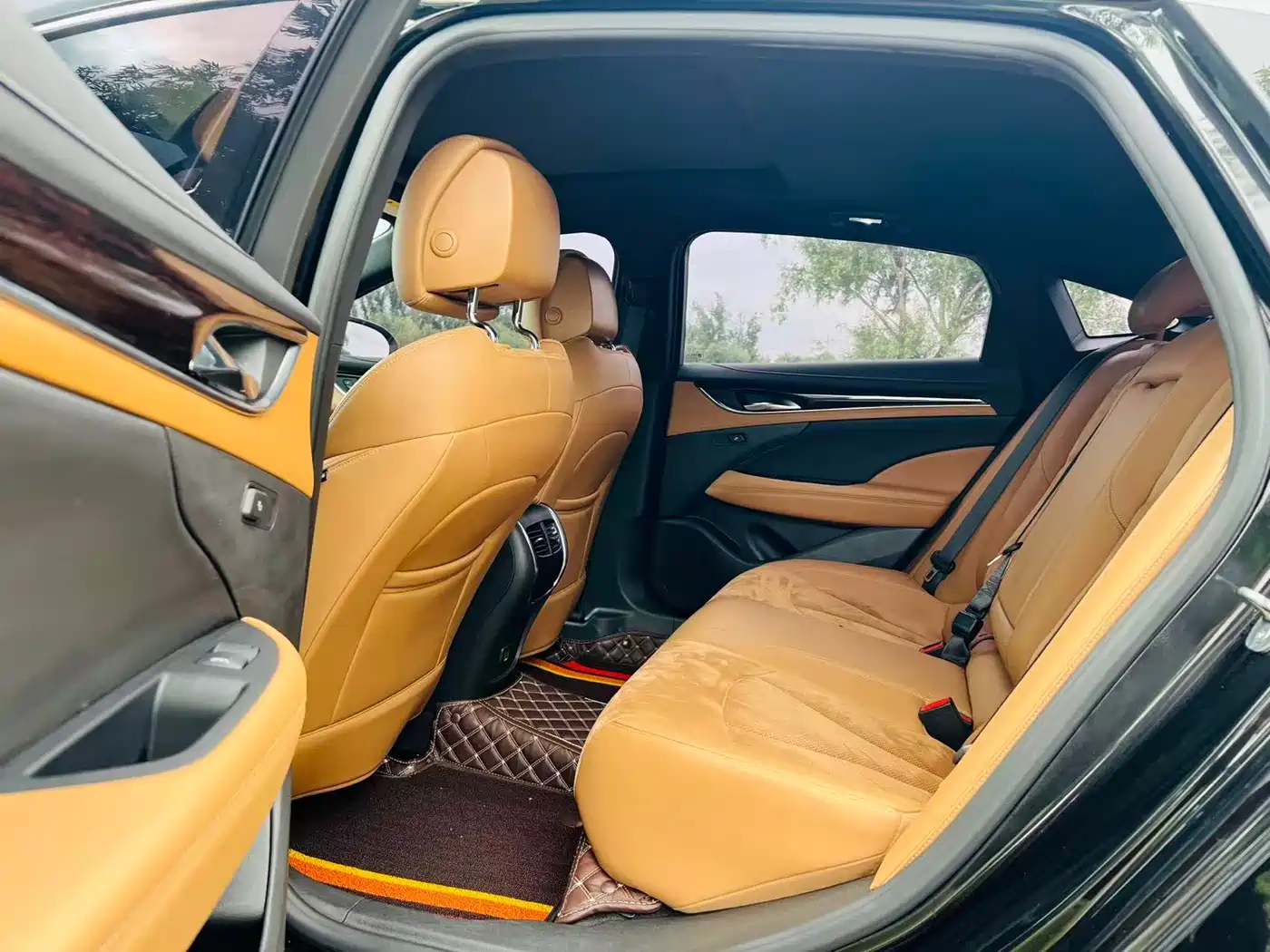 Buick LaCrosse 2018 Model 28T Luxury Edition фото 5