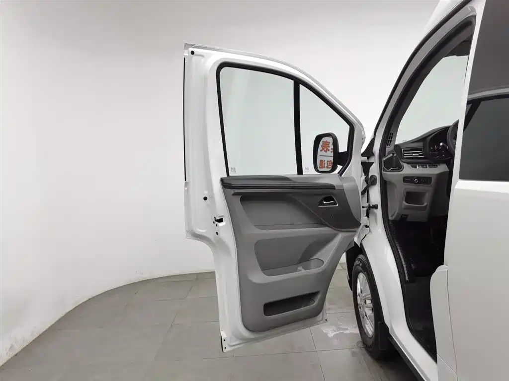 SAIC MAXUS XINTU V70