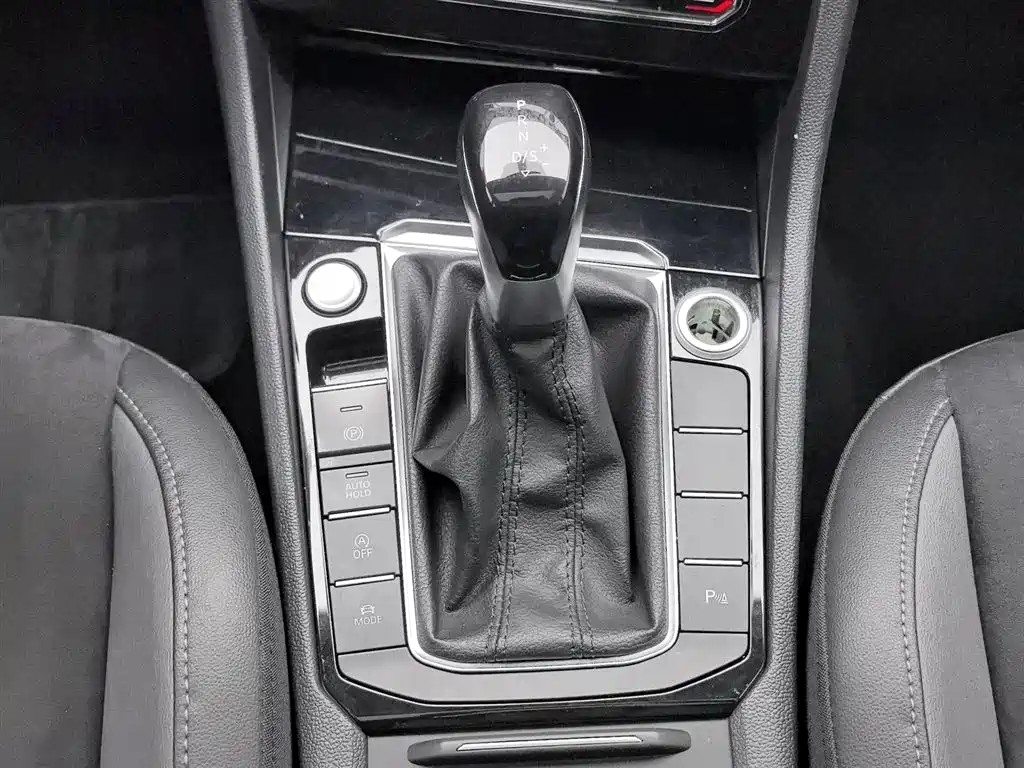 Volkswagen Sagitar 2020 280TSI DSG Luxury China VI фото 13