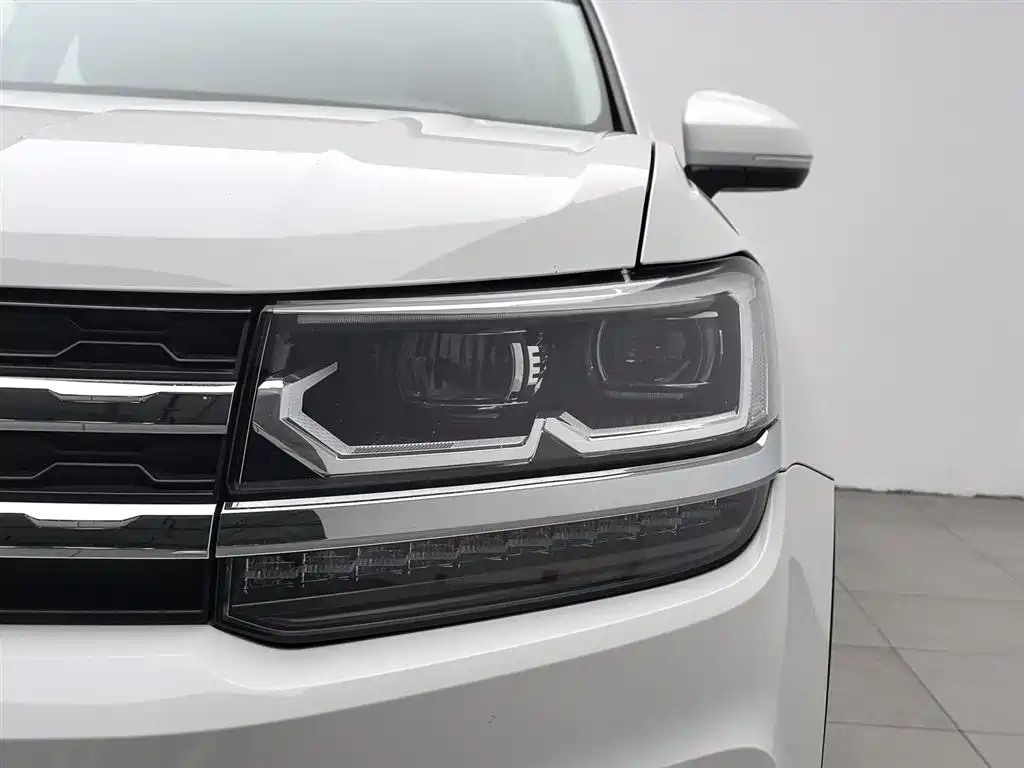 Volkswagen Tharu 2021 280TSI 2WD Luxury Plus фото 7