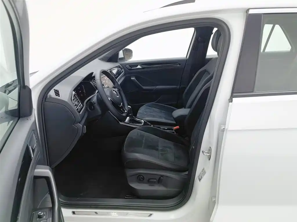 Volkswagen T-ROC 2019 280TSI DSG 2WD Luxury Type China VI фото 10