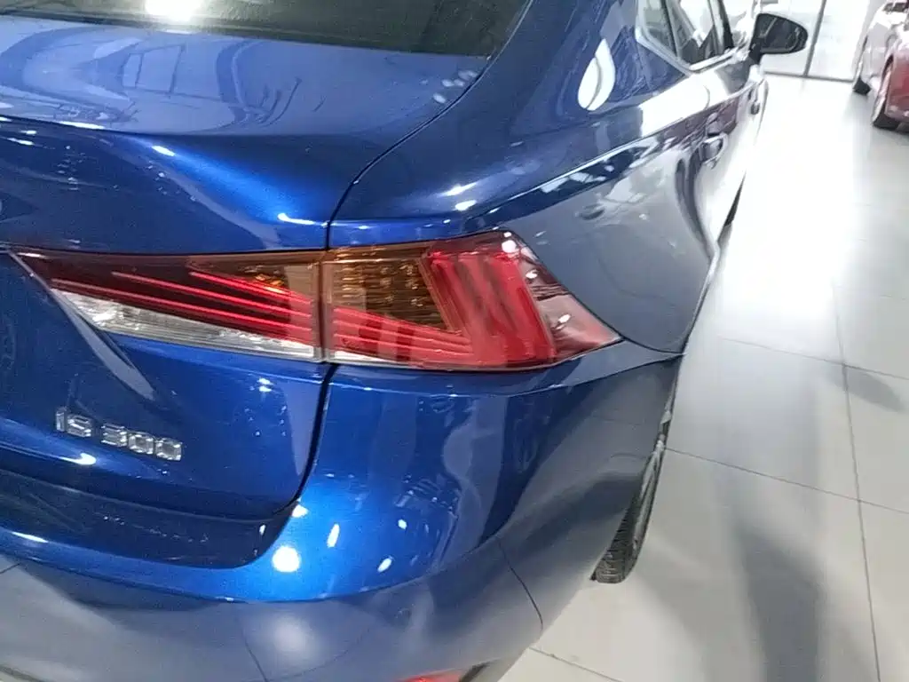 Lexus IS 2018 2017 300 F SPORT