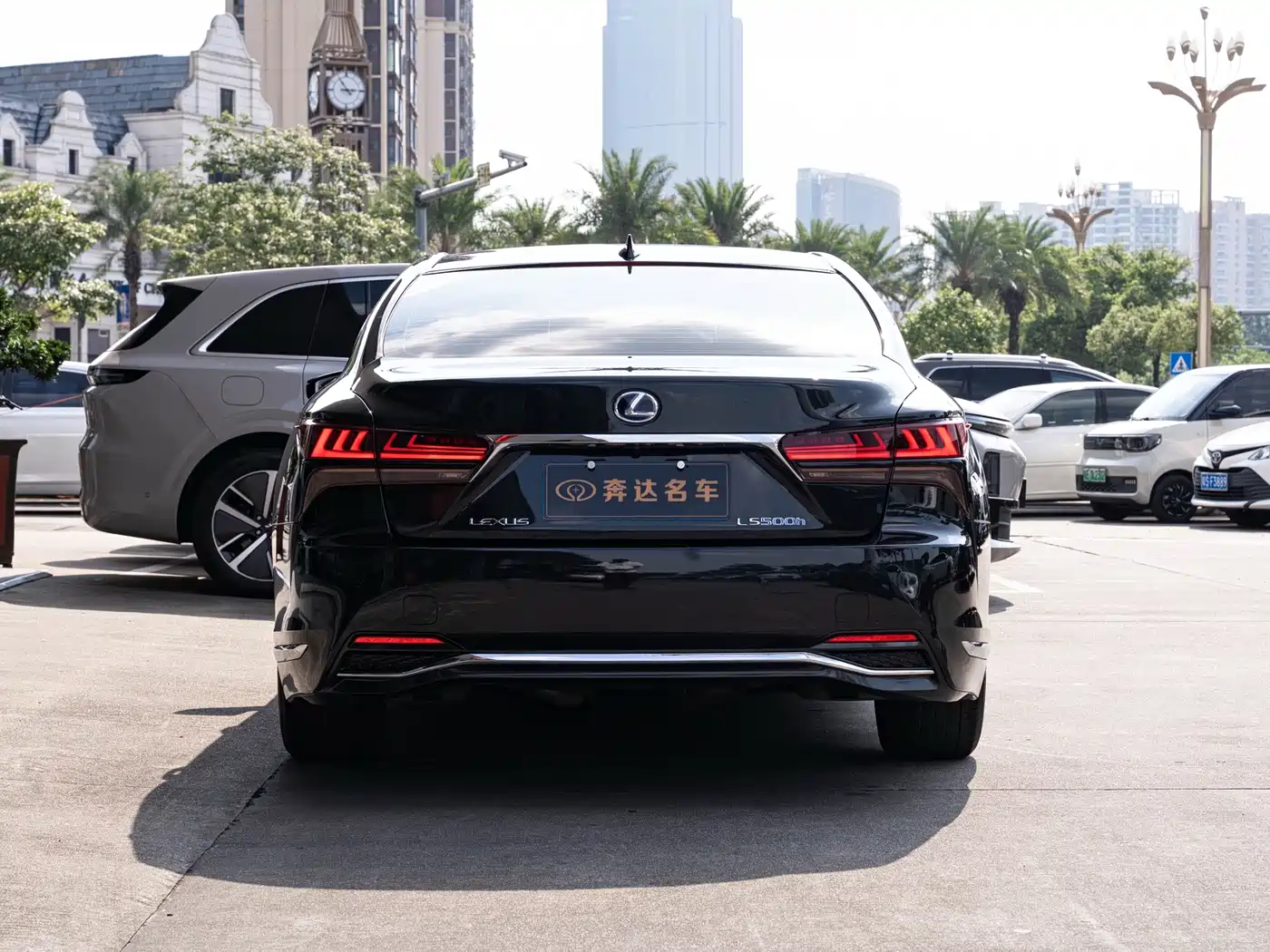 2023 Lexus LS