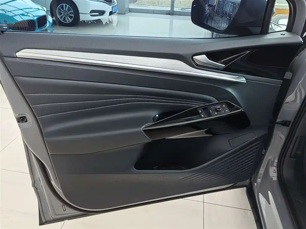 VOLKSWAGEN ID.4 CROZZ