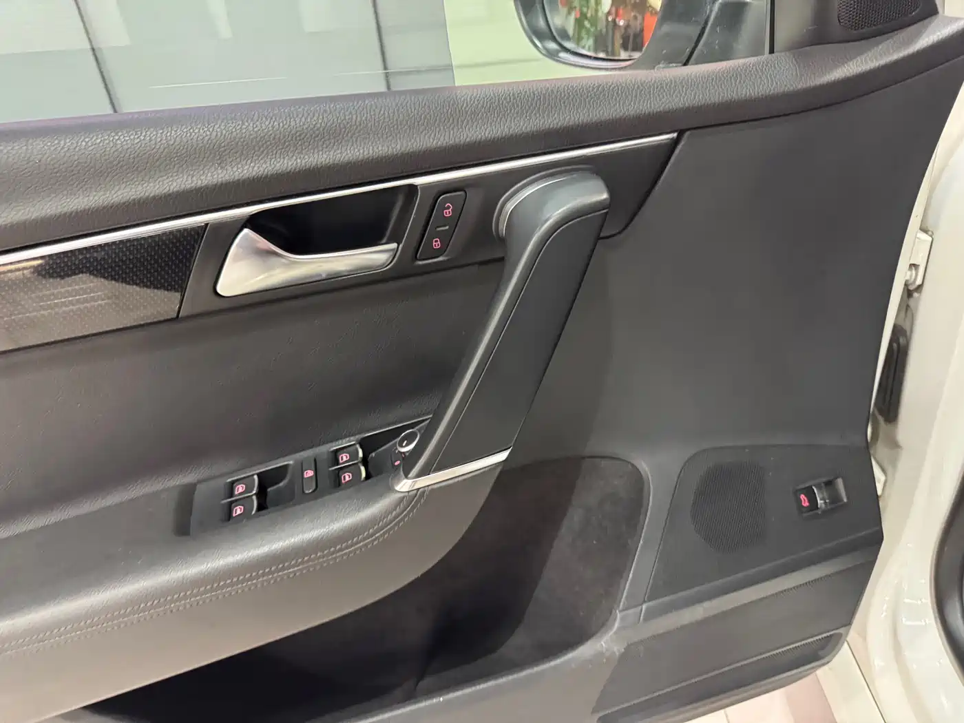 Volkswagen Magotan 2012 Facelift 1.8TSI Luxury фото 17