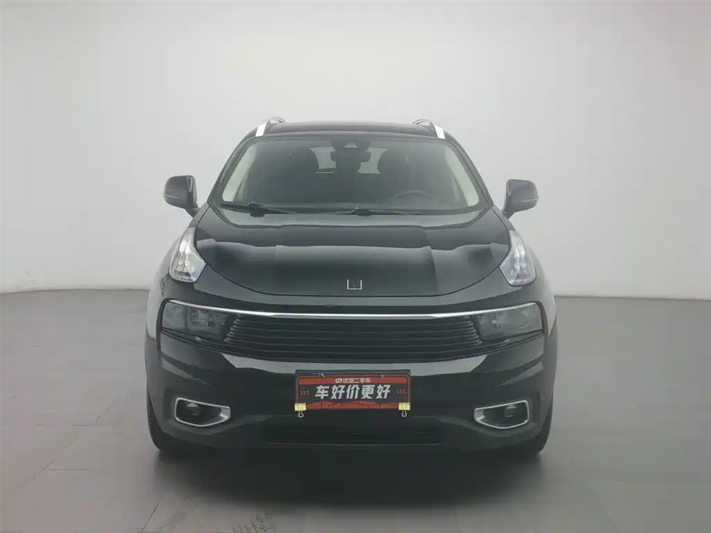Lynk & Co 01 2017 2.0T 2WD Pro Version фото 3