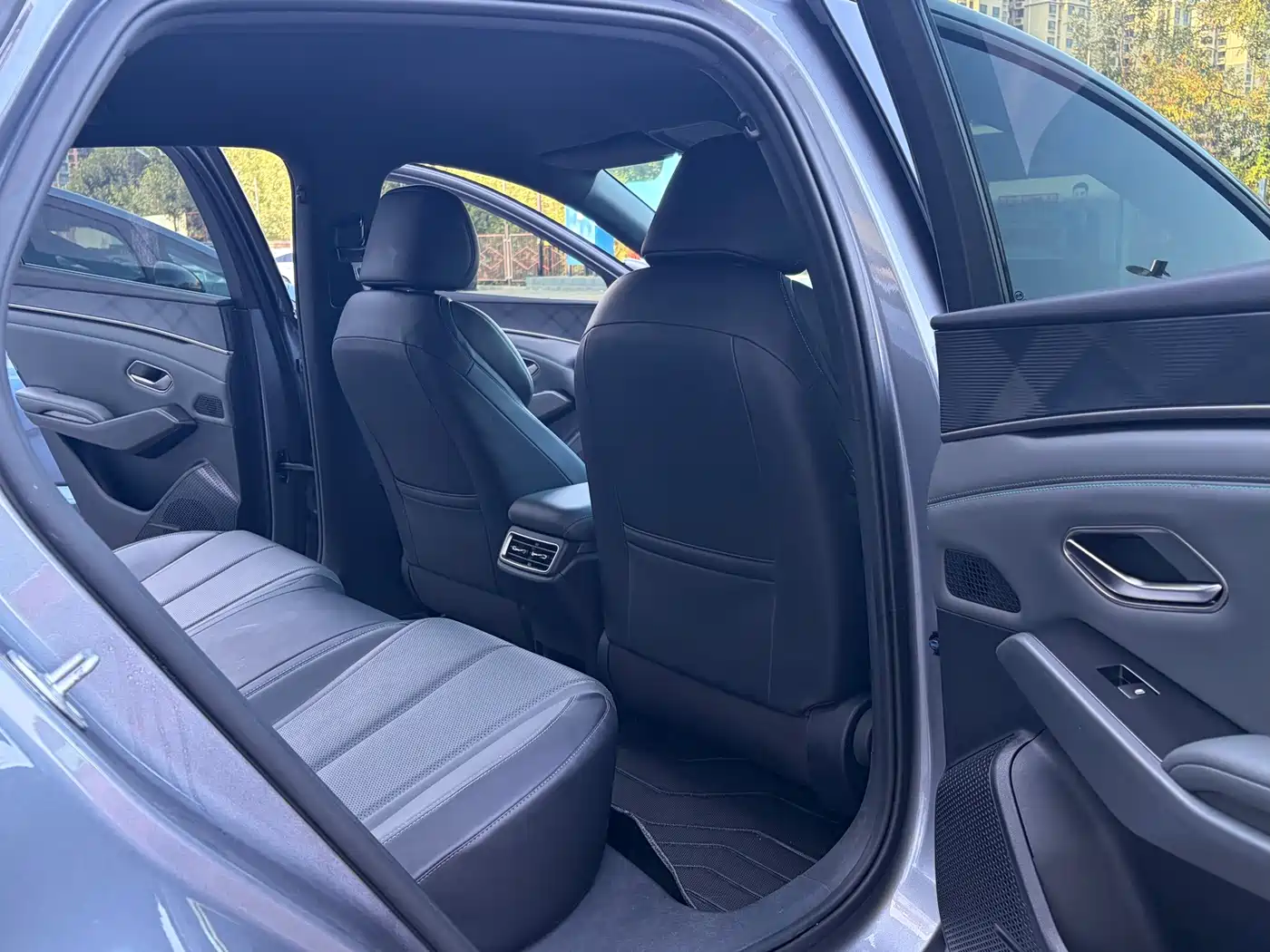 BYD Qin L 2024 2024 DM-i 80KM Leading Edition