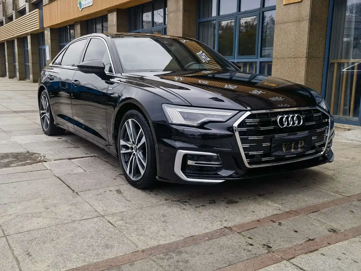 Audi A6L 2022 40 TFSI Luxury Dynamic фото 3
