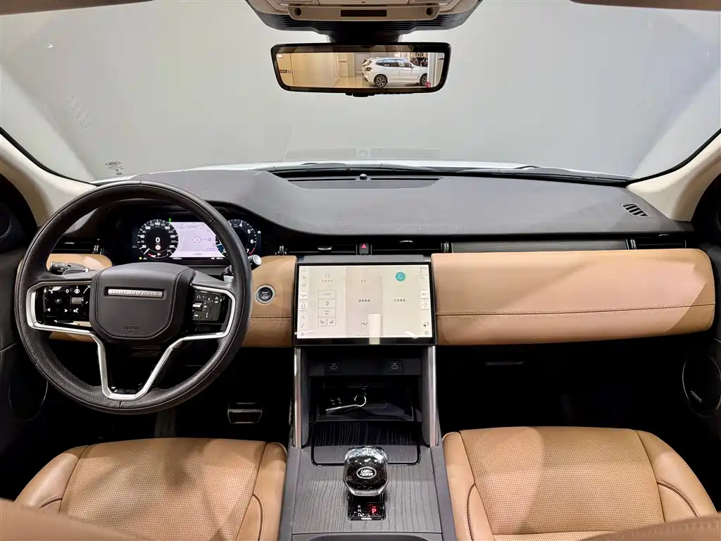 Land Rover Discovery Sport 2024 Luxury Custom Edition фото 13