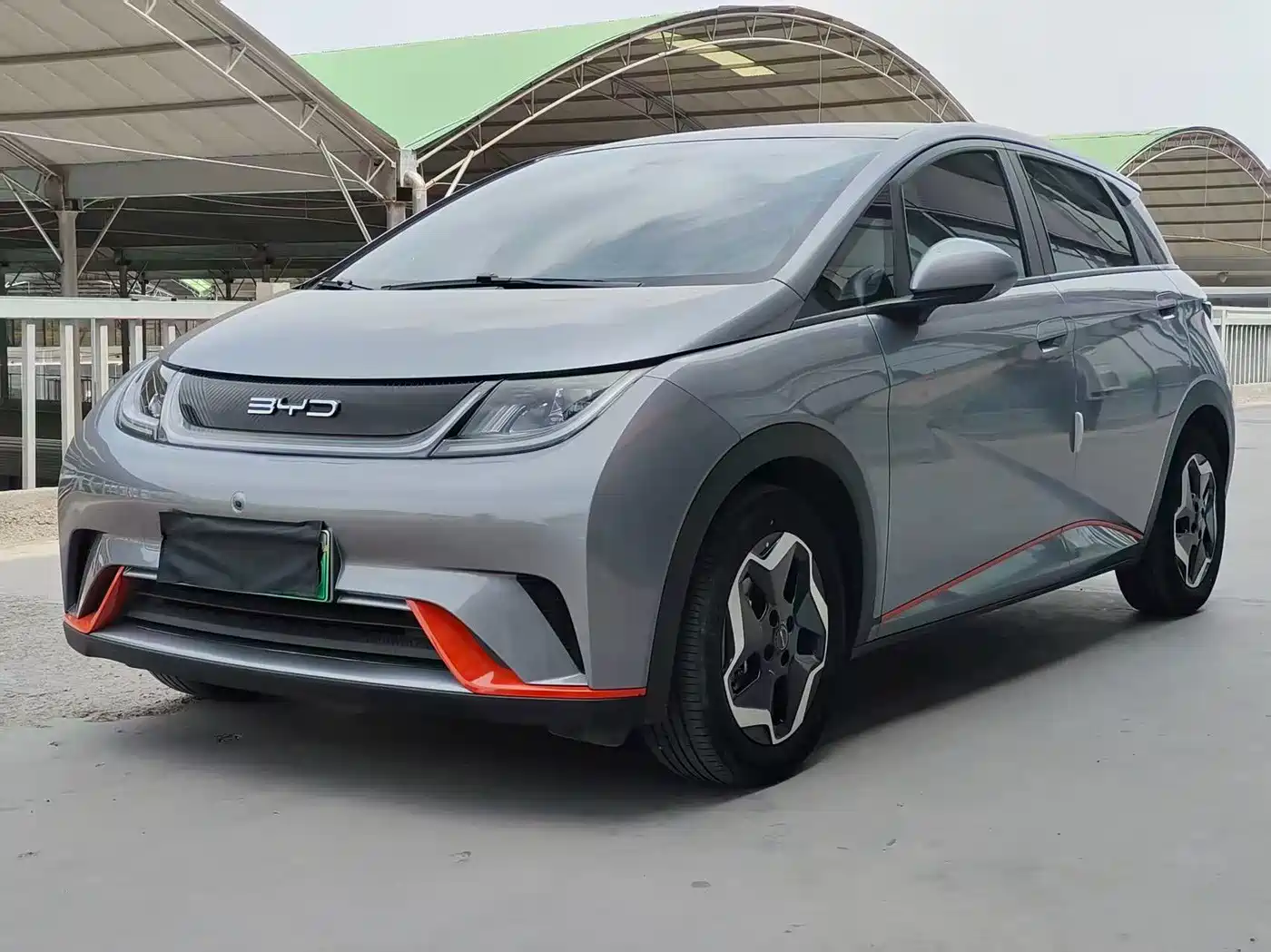 BYD Dolphin 2021 Model 405km Fashion Edition