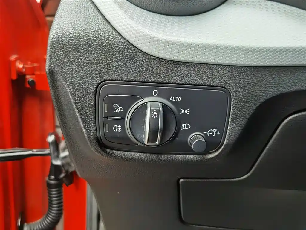 Audi Q2L 2018 35 TFSI Fashion Elegance China VI фото 21