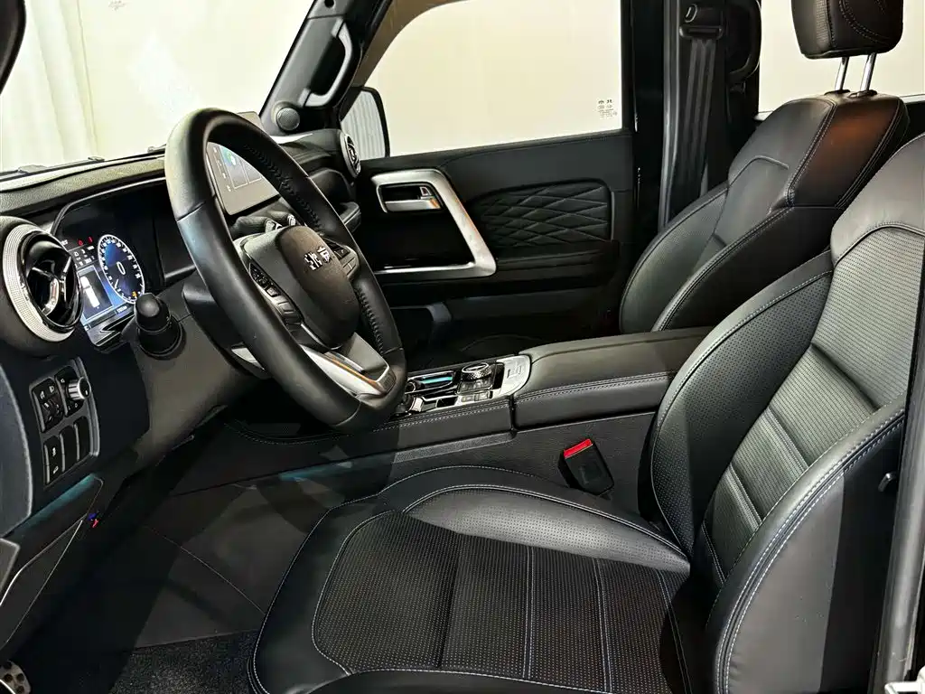 BAIC ORV Beijing Offroad BJ40 2023 2.0T Auto 4WD Urban Hunter Knight Edition фото 20