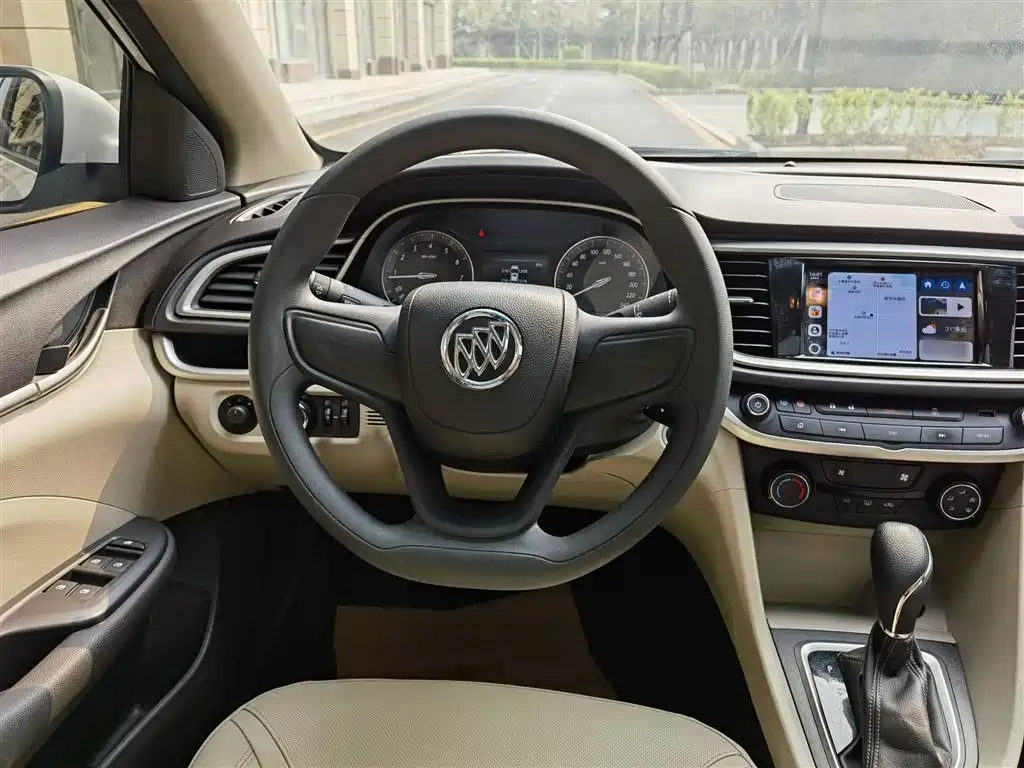 Buick Excelle 2021 Exemplar 1.5L Auto Elite фото 3