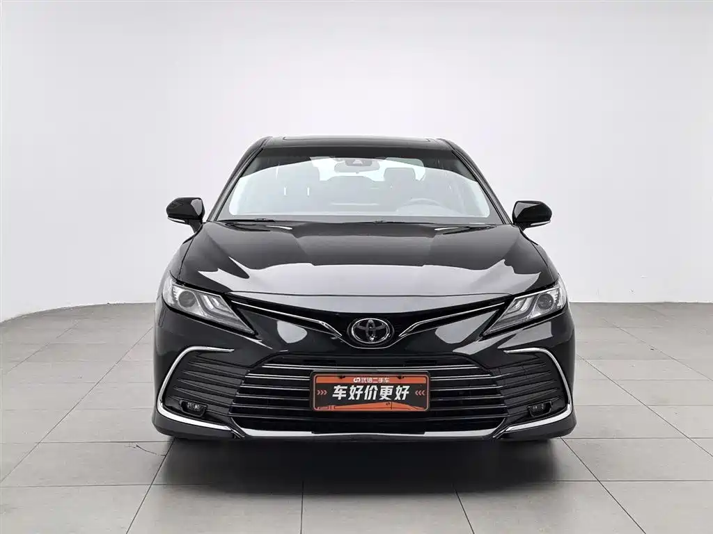 Toyota Camry 2021 2.0G Luxury Edition фото 3