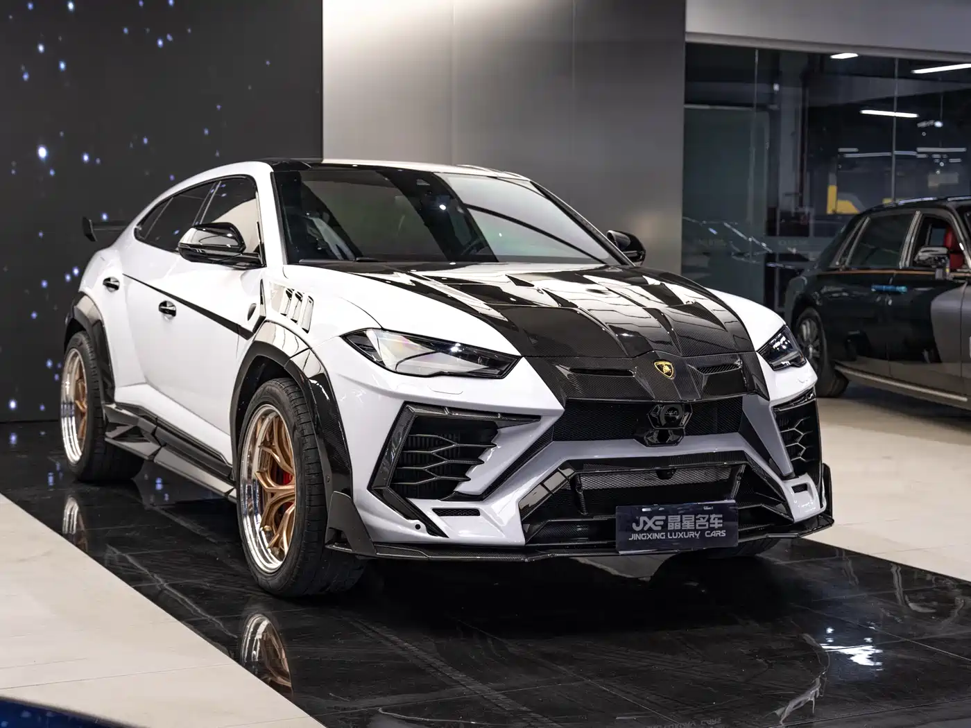 Lamborghini Urus 2018 4.0T V8 фото 3