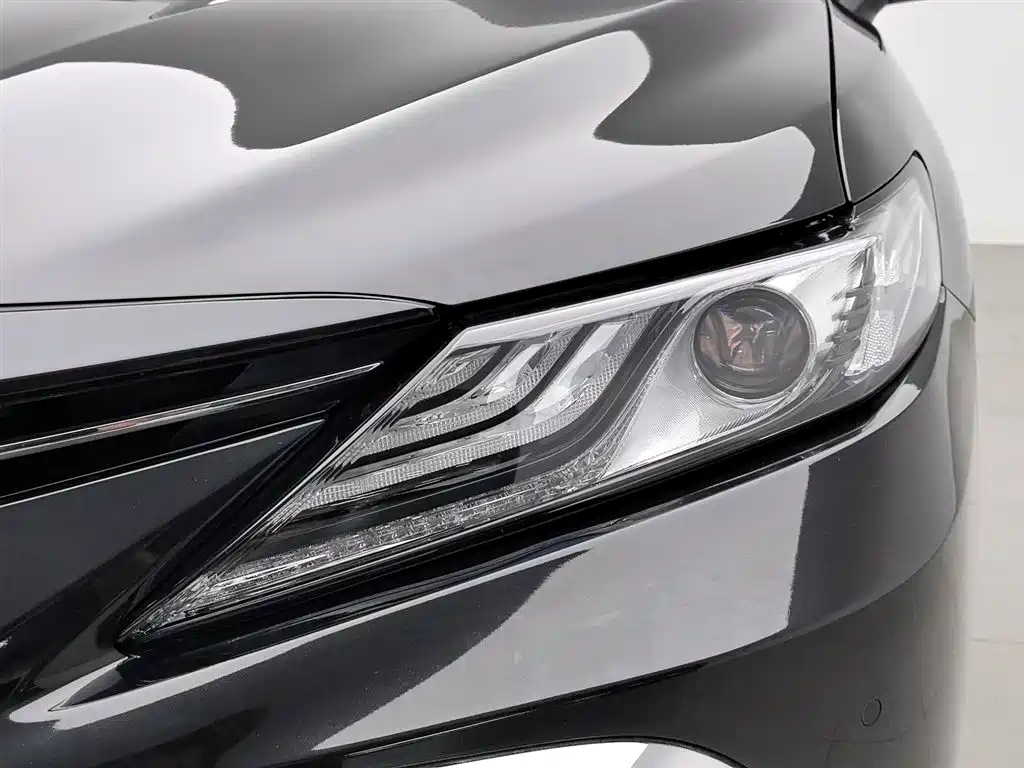 Toyota Camry 2021 2.0G Luxury Edition фото 7