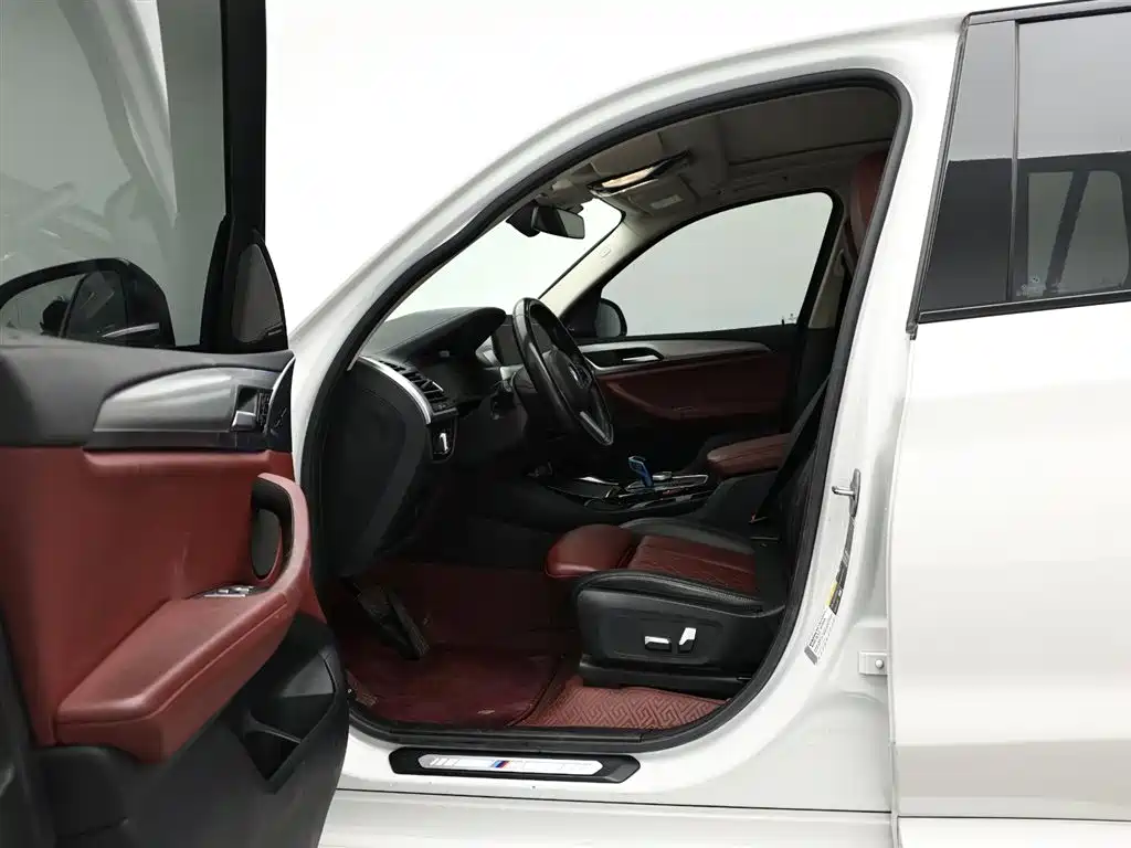 BMW iX3 2022 Innovation Leader фото 10