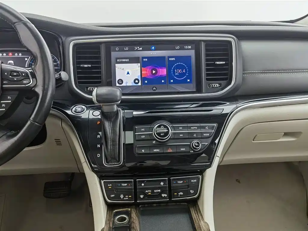 GAC Trumpchi Trumpchi M8 2018 320T Premium Edition фото 12