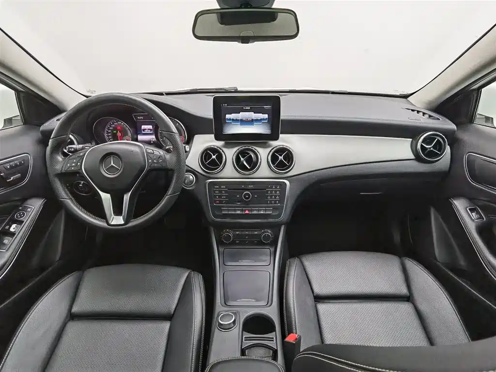 Mercedes-Benz GLA 2016 GLA 200 Fashion фото 5