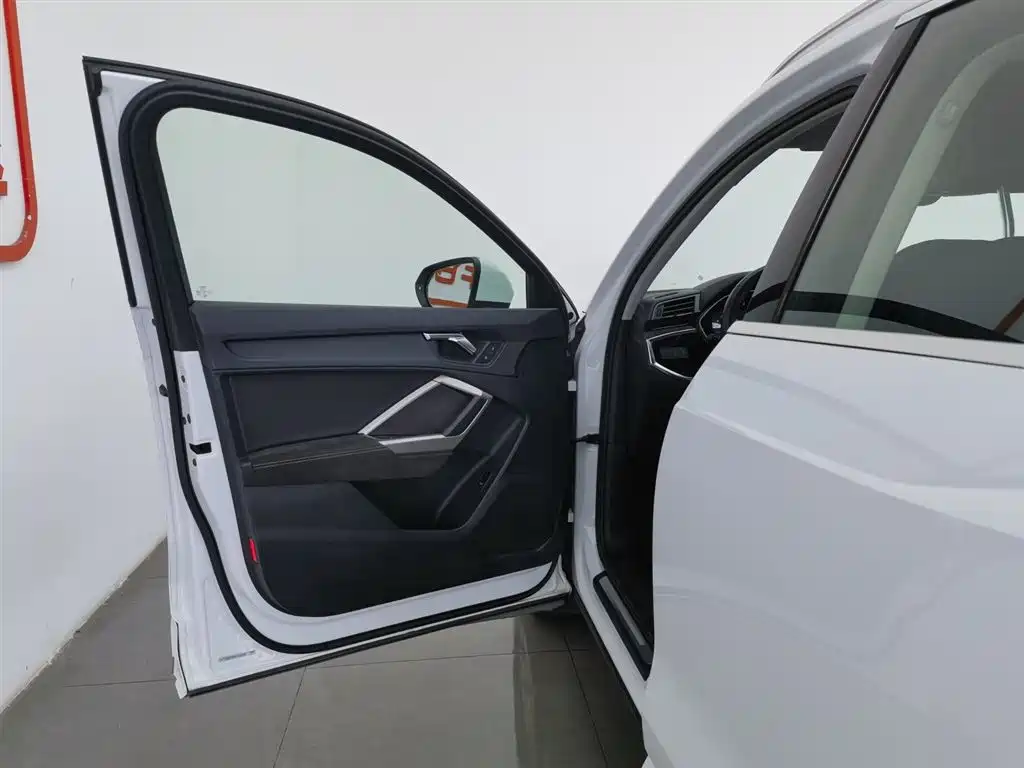 Audi Q3 2019 35 TFSI Progressive Sport фото 8