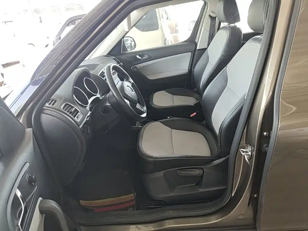 Škoda Yeti 2016 2016 1.4TSI DSG Forward Edition