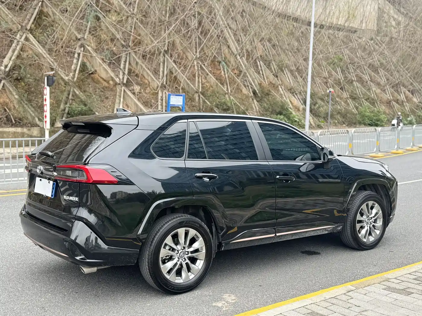 Toyota Wildlander 2024 2.0L CVT 2WD Urban Edition фото 15