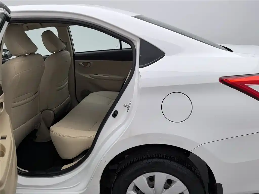 Toyota Vios 2014 1.3L Manual Stylish Edition фото 15