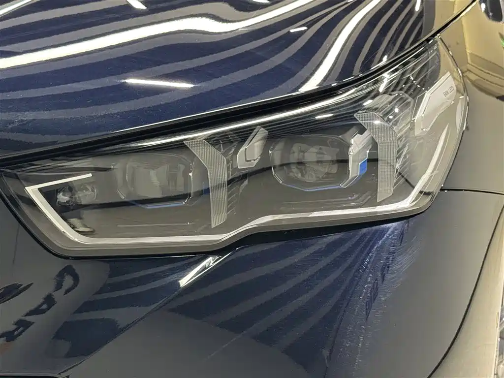 BMW 5 Series 2025 530Li Premium M Sport Package фото 8