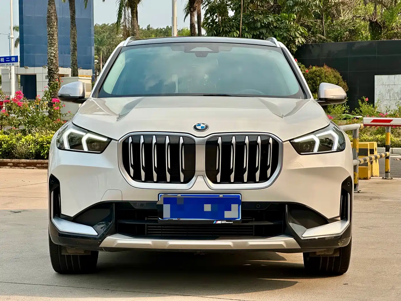 BMW X1 2024 sDrive25Li X Design Package фото 2