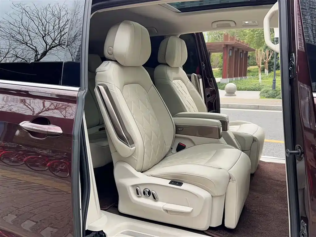 Volkswagen Viloran 2020 380TSI Premium фото 16