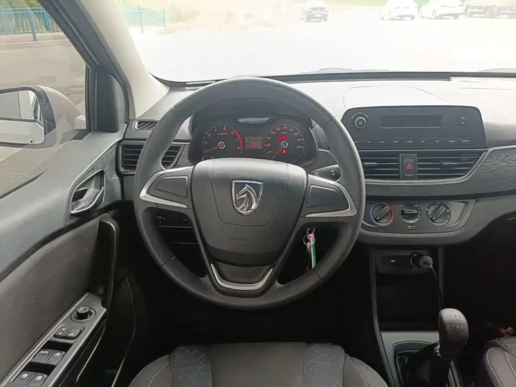 Baojun 310 2020 2020 1.2L Manual Comfort Edition