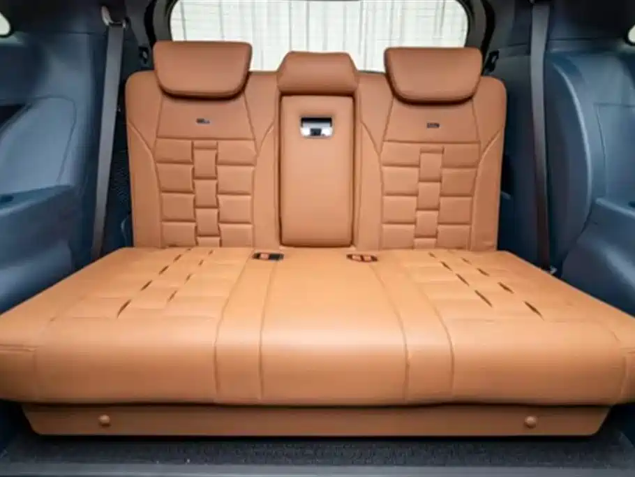 Toyota Granvia 2024 2.5L Hybrid Comfort фото 32