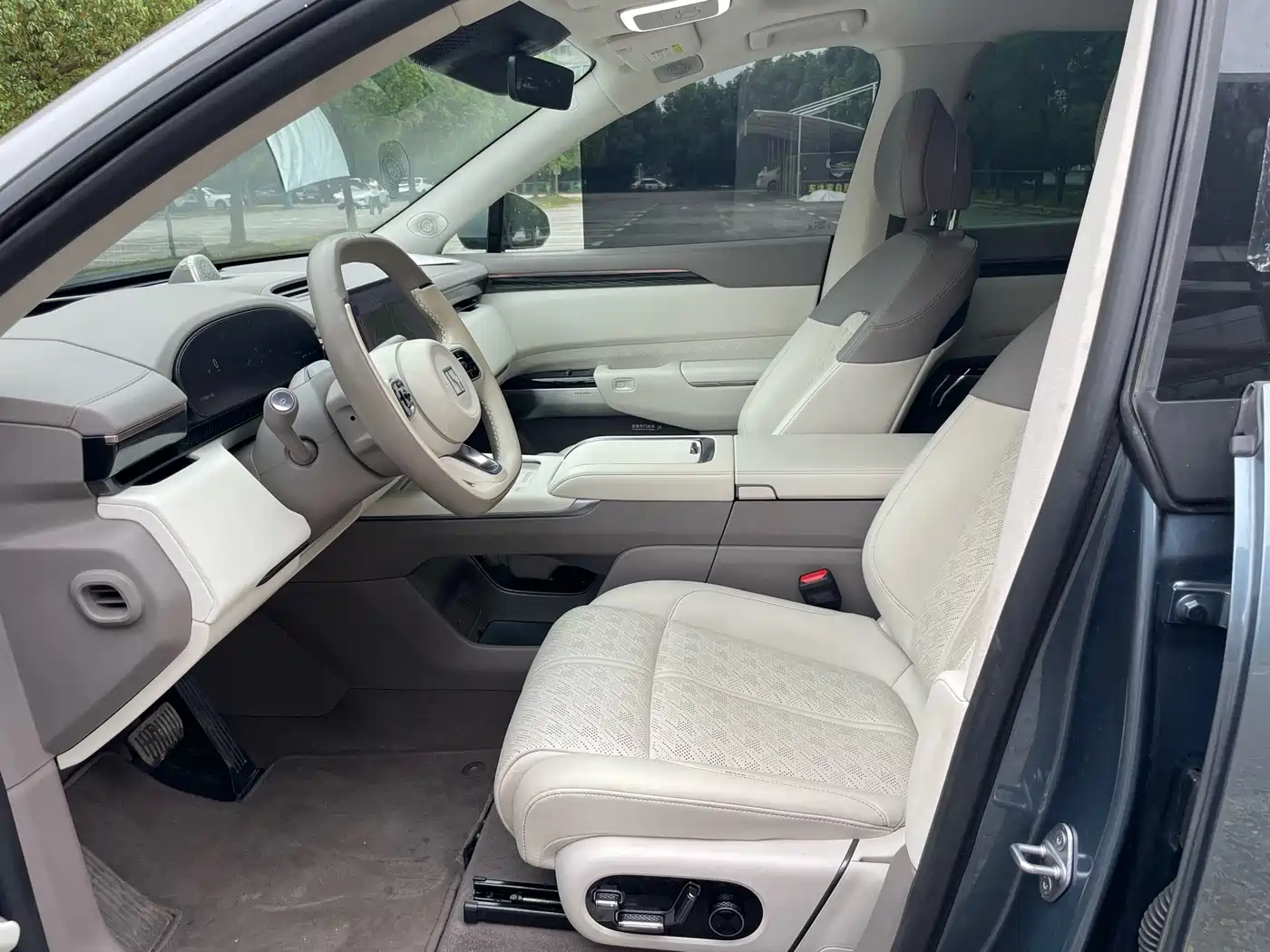ZEEKR 7X 2025 2025 Model 75kWh RWD Smart Driving Edition