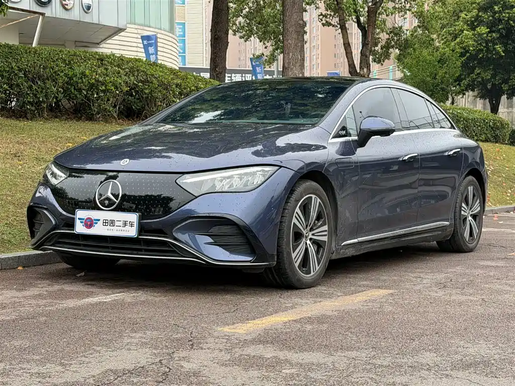 MERCEDES-BENZ EQE