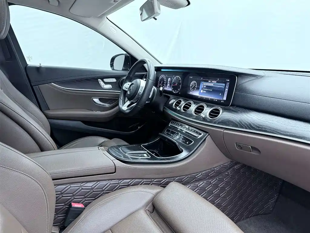 Mercedes-Benz E-Class 2019 E 200 L Sport фото 13