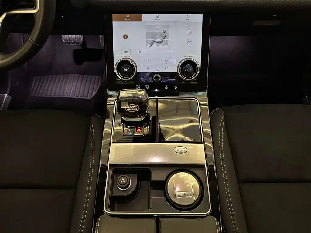 Land Rover Range Rover Velar 2021 P250 фото 25