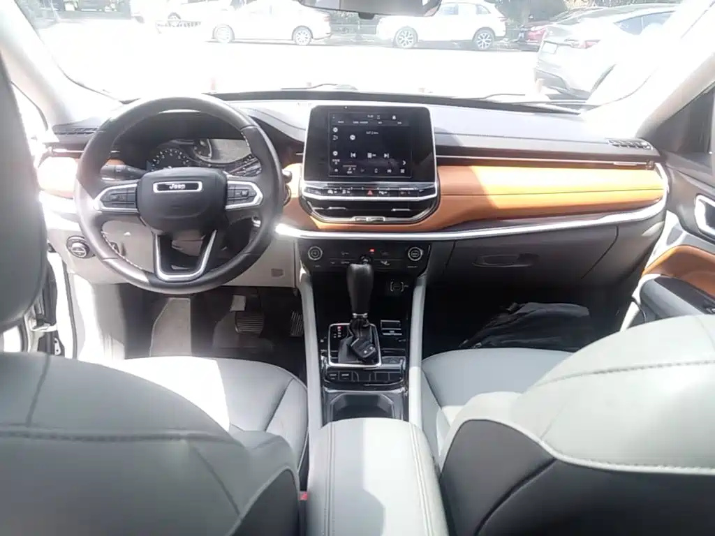 Jeep Compass 2022 2021 220T Automatic Leading Edition
