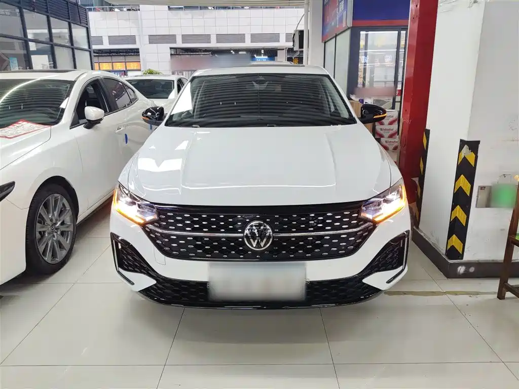 Volkswagen Lavida 2024 Model 300TSI DSG Starlight Full Comfort Edition фото 3
