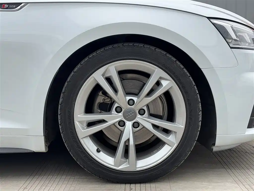 Audi A5 (Import) 2019 Sportback 40 TFSI Fashion фото 11
