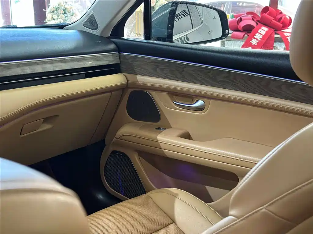 AITO Wenjie AITO M5 2022 Extended Range AWD Flagship фото 29