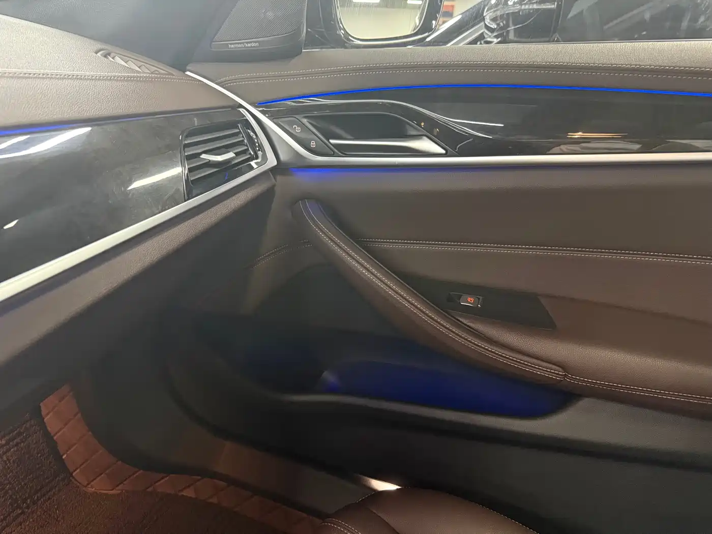BMW 5 Series 2020 525Li M Sport Package фото 9